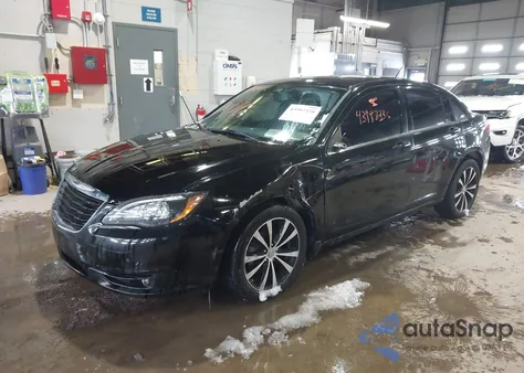 2014 Chrysler 200 Limited из США, поврежденный, VIN 1C3CCBCGXEN172477